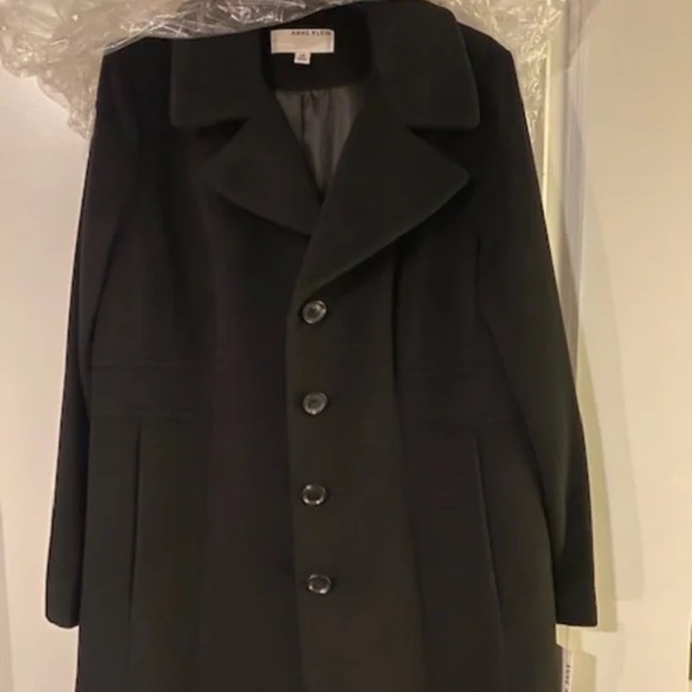 Anne Klein Black Single-Breasted Wool Coat